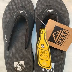 NWT Reef Fanning Flip Flops with bottle opener. Size 36. Mens 5/Womens 6